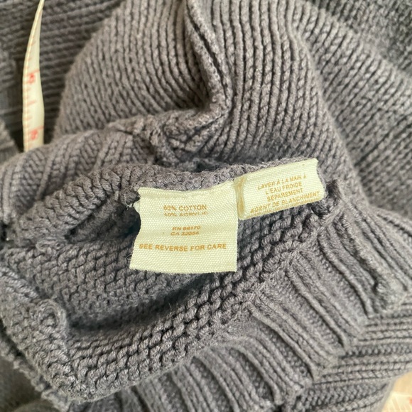 FP sweater - Picture 3 of 10